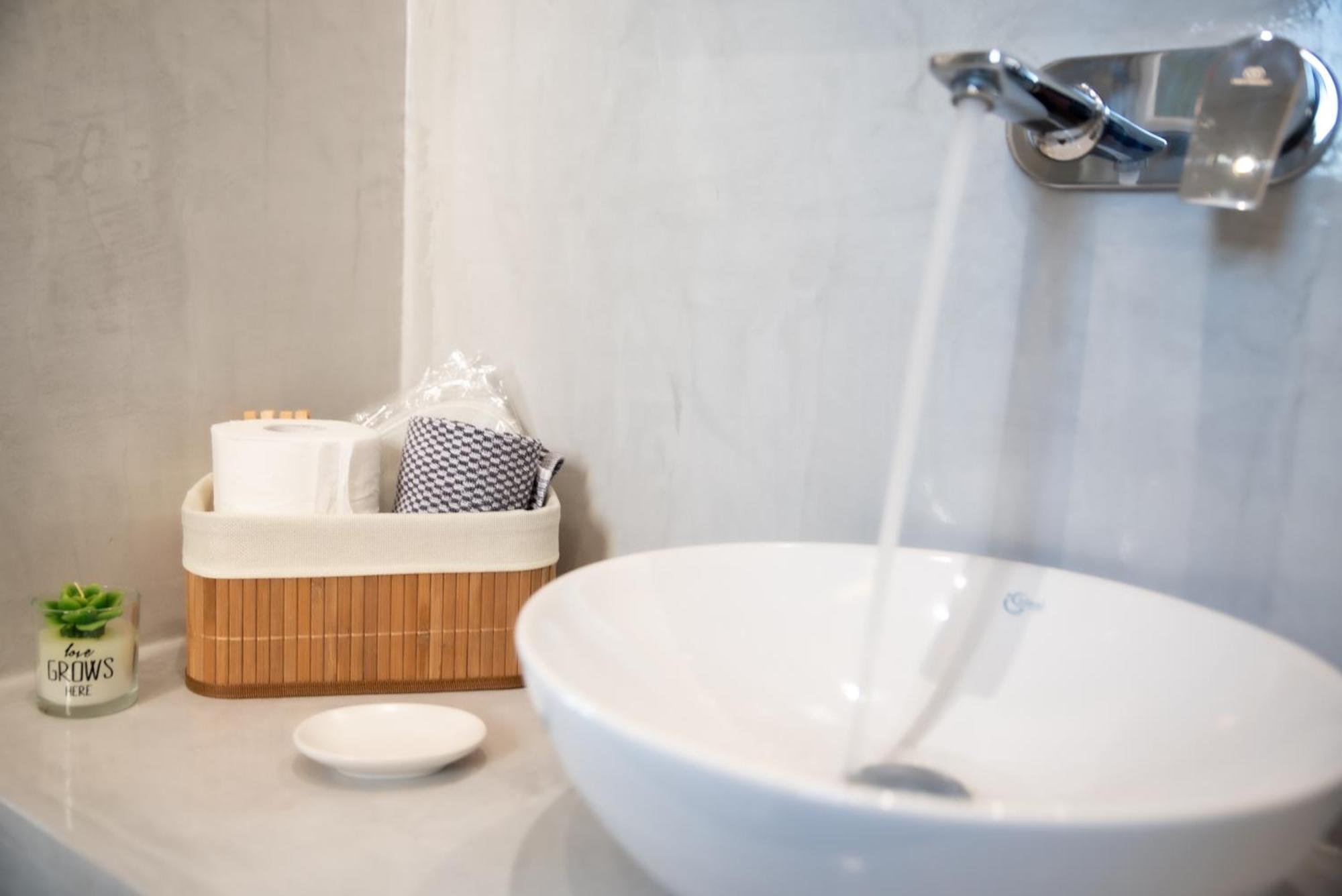 Golden View Suites Vóthon 外观 照片